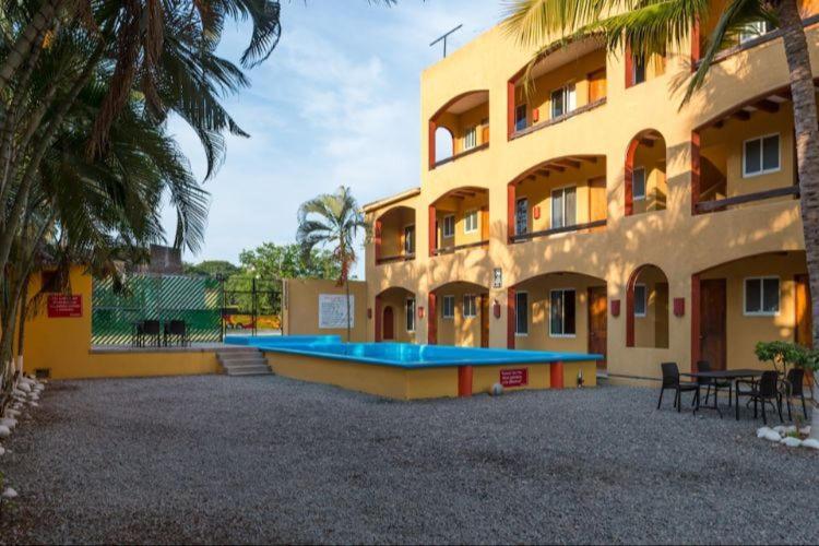 Hotel Cuamatzi Zihuatanejo Exterior photo